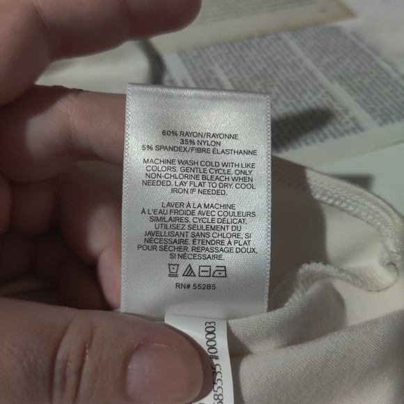 Express Cream Double V-Neck Off the shoulder bodysuit w/ Thong Closure - Picture 4 of 5